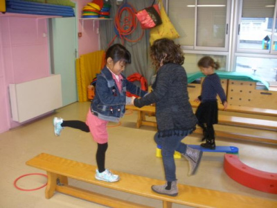 comptine un petit lapin rencontre un autre petit lapin